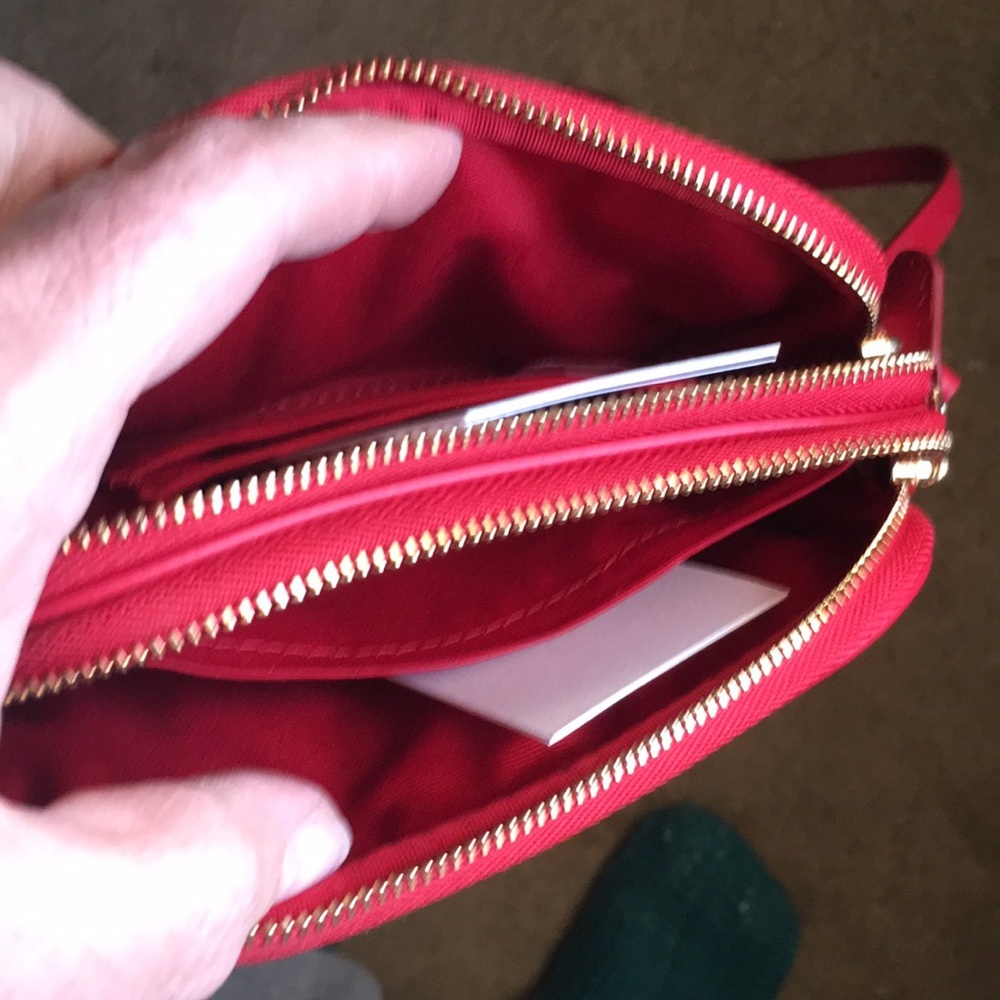 Elegant leather stitch detail bag - Picture 2 of 3